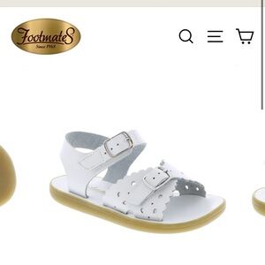 - Footmates Ariel White